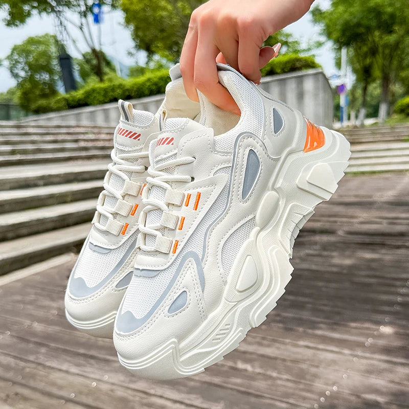 Women's thick soled versatile sports shoes fashionable/casual running shoes that can be worn all year round