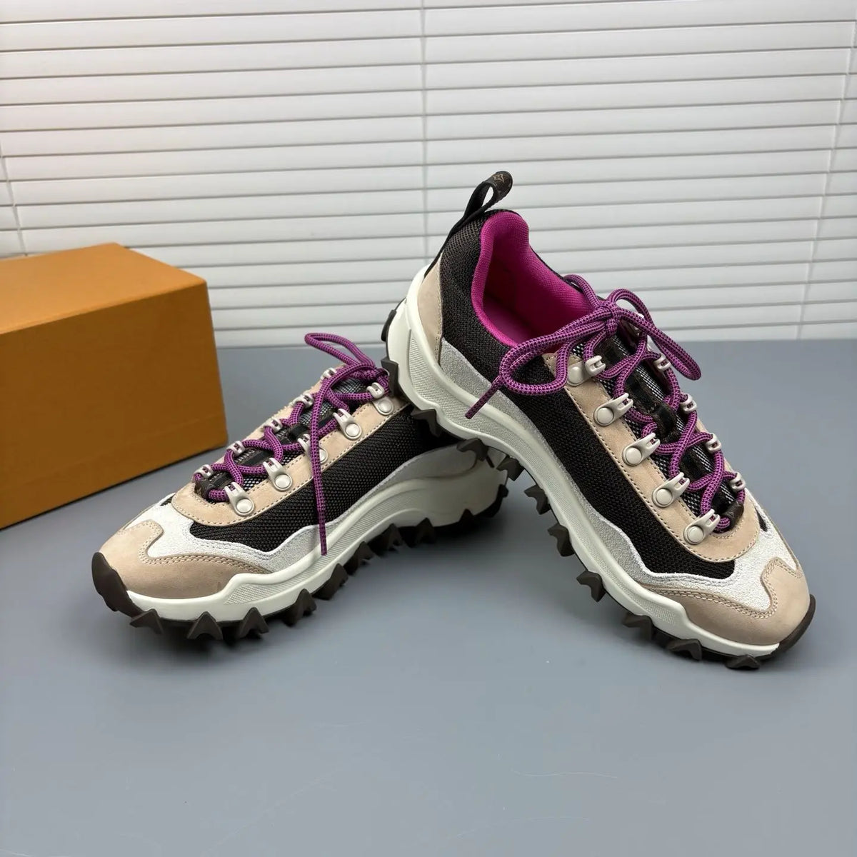 Flat‑Sole Daily‑Style Unisex Board Shoes Retro Lace‑Up Skate Sneakers/Breathable Synthetic Upper Shock‑Absorbing Insole Women Shoe