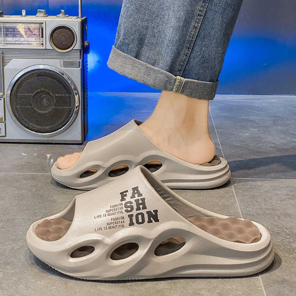 Men Fashion Massage Slippers Indoor/Outdoor Sandals Thick Sole Male Slides/Summer Non-Slip Men Shower Slippers