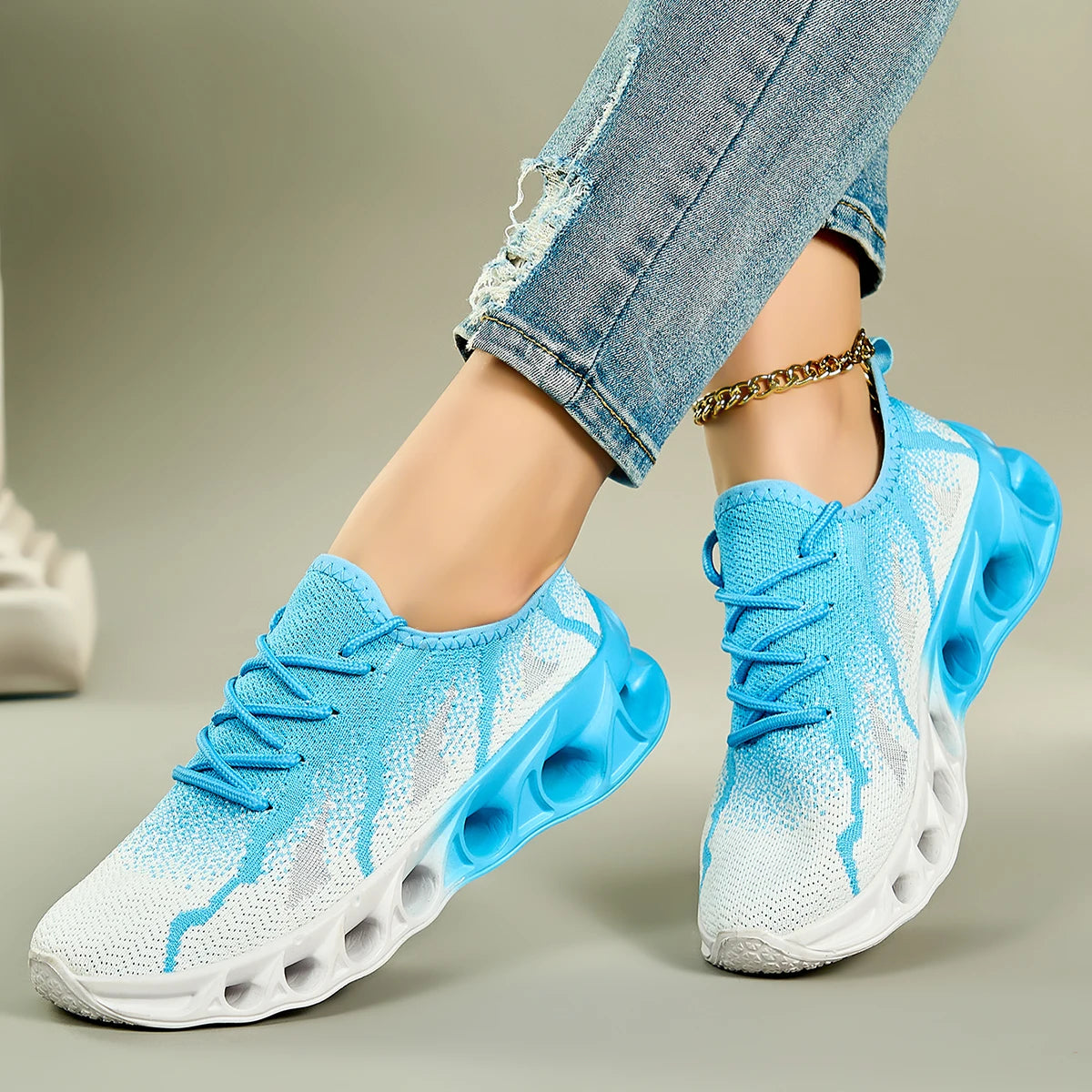 Women's Shoes New Summer Breathable Mesh Sports/Mesh Shoes Casual Couple Blade Running Trendy Shoes