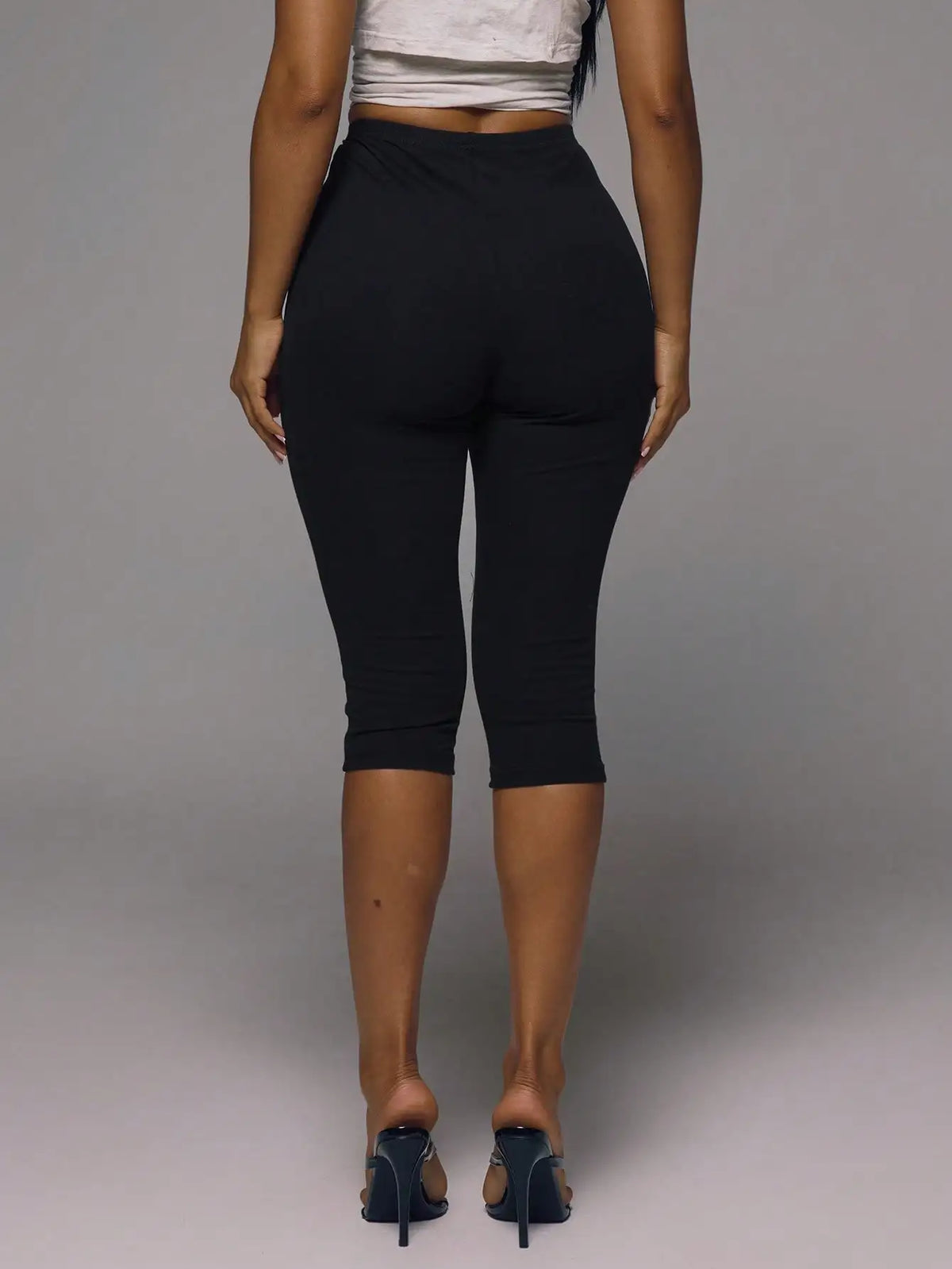 MUSERA ESSENTIALS Cotton Blended Fitted Capri Pants Leggings/Spring Summer Holiday Everyday Cute Daily Basics Simple