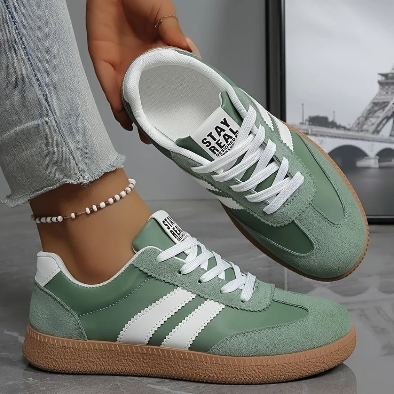 Women's Retro Lace Up Sneakers Patchwork Fabric Upper 3 Stripe Decor/Gum Rubber Sole Lightweight Casual Walking Shoes Fashion Low Top