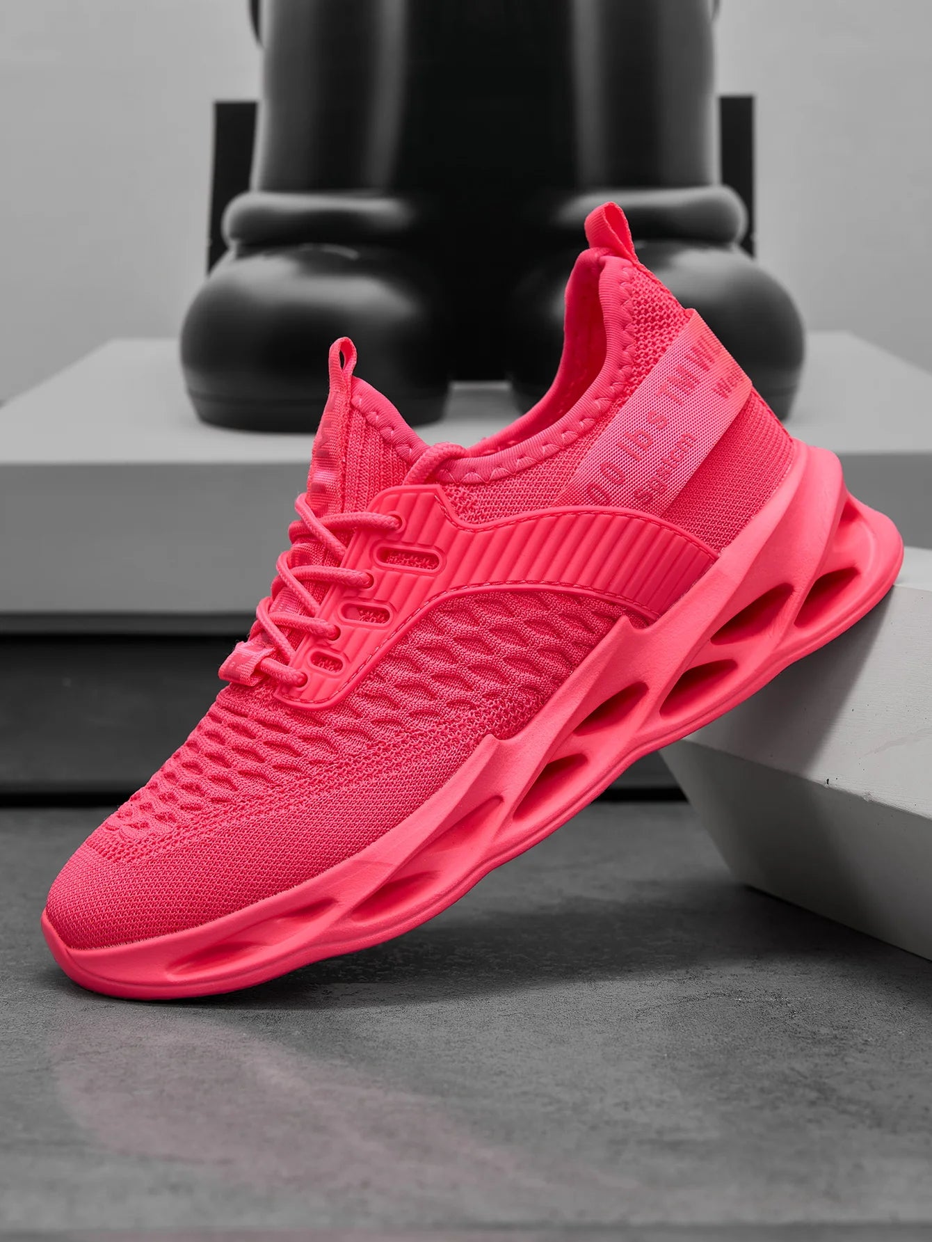 Sneakers for Women Perfect for Running Gym Travel Grip And Stability/for Indoor Workouts Shock Absorbing Heel Flexible Sole