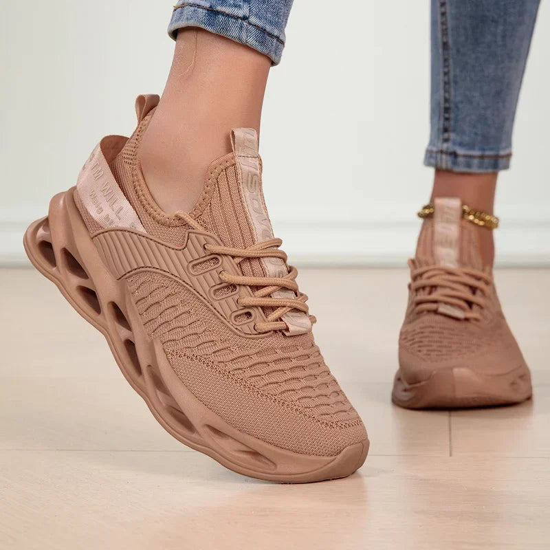Hot Sale Pink Casual Sneakers Women Blade Shoes Big Light/Breathable Running Shoes Shoes Men Mesh Sports Sneakers