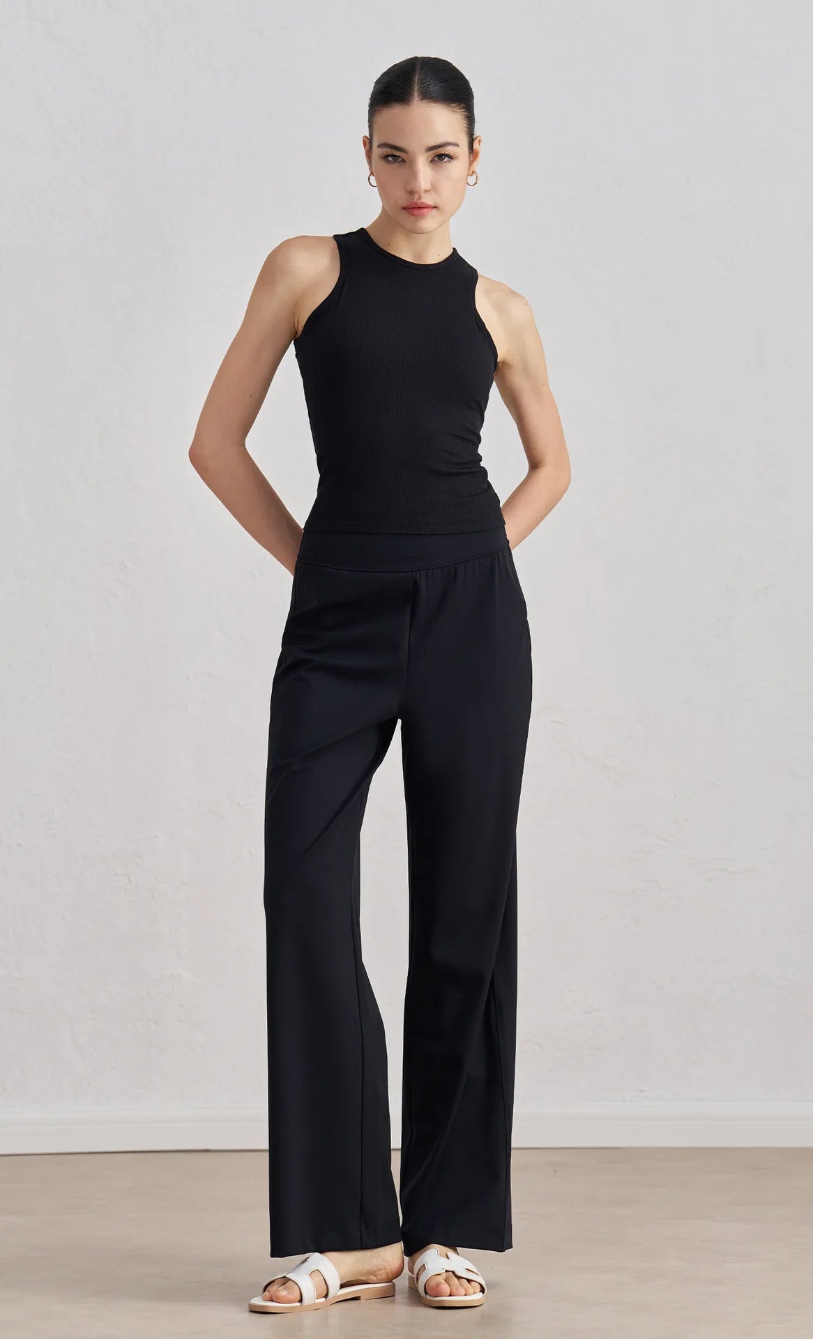 Solid Color Butter Cross Gym Yoga Underwear Women Cross Back/Shoulder Straps Fitness Sport Bra High Impact Push Up Top With Pad