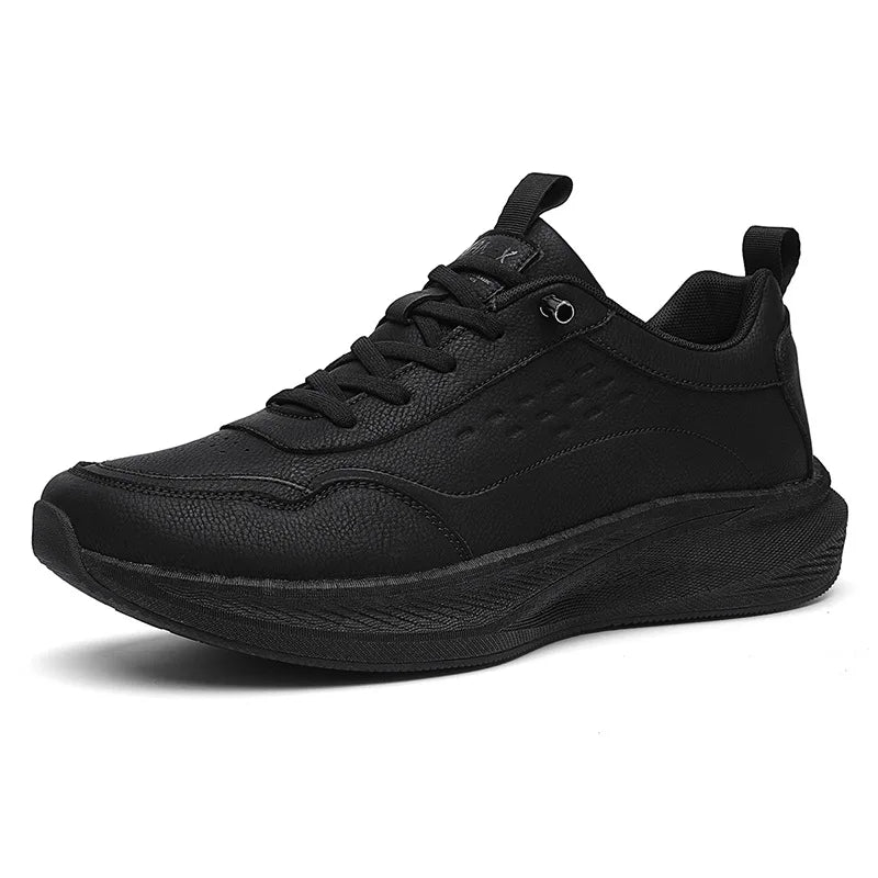 Wide-toed sports shoes with leather upper and popcorn cushioning/wide-fit running shoes for running