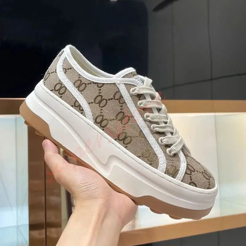 2026 Luxury Brand Famous Designer Women's Thick Soled Canvas Shoes/Retro Height Increasing Casual Correct Version Canvas Shoes