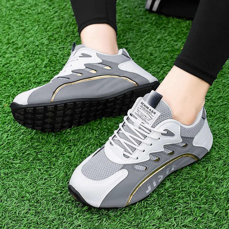 New spring and summer men's low-top sports shoes in Korean style/versatile men's casual shoes with soft sole and adjustable laces