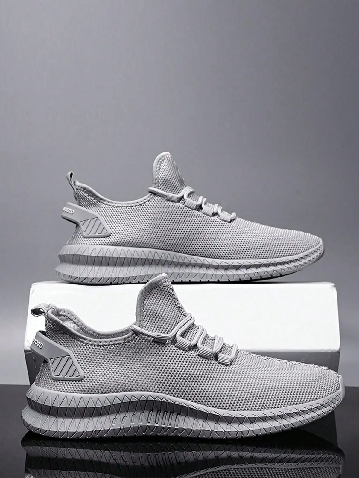 Men's Low-Help With Anti-Slip And Wear-Resistant Four Seasons/Breathable Fashion Lightweight Men's Shoes Casual Shoes Running