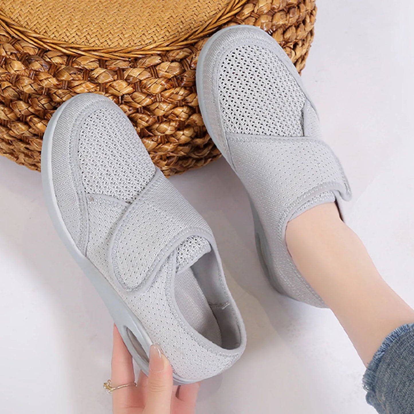 Casual Women Shoes Unisex Adjustable Easy On And Off Soft/Breathable Espadrilles Shoes For Women With Arch Support