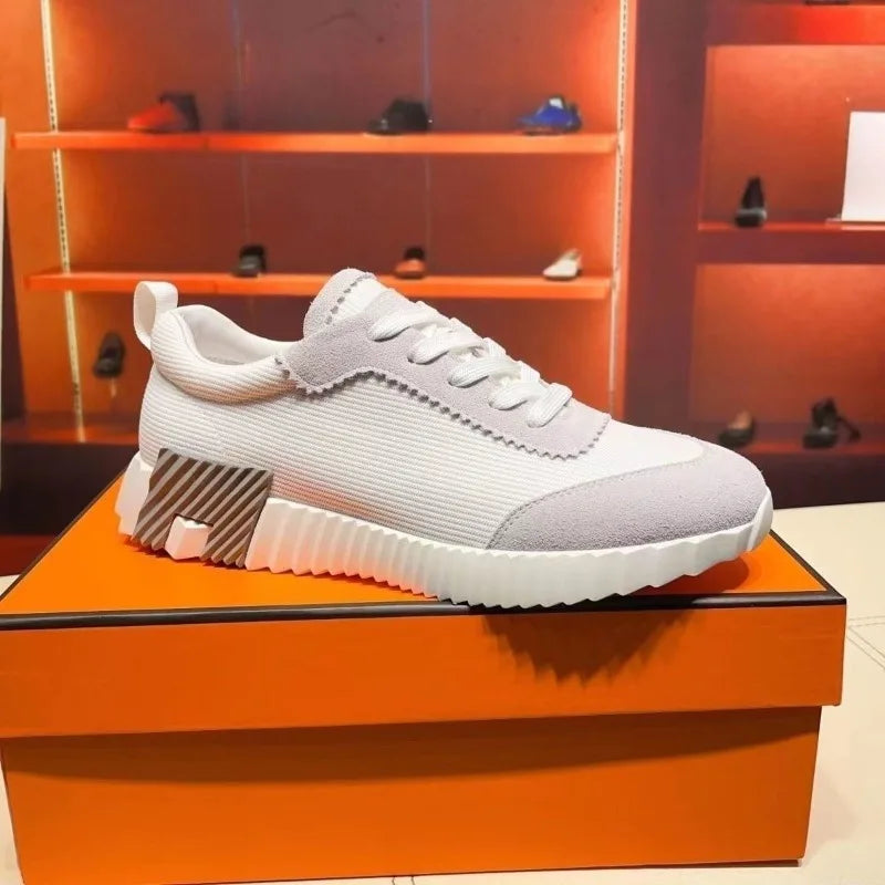 2026 New Couple Shoes: Unisex Casual White Sneakers Trendy/Lace-Up Flat Fashion, Men's & Women's Matching Footwear