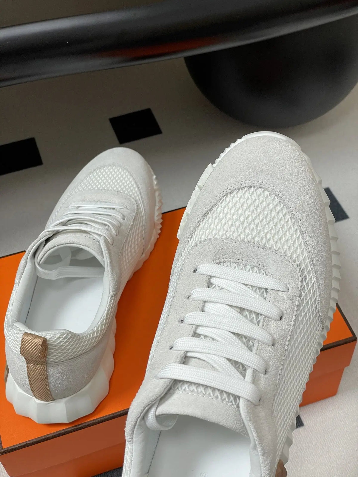 Plain skate shoes without extra decorations casual flat sneakers/for women wear-resistant breathable Shoes