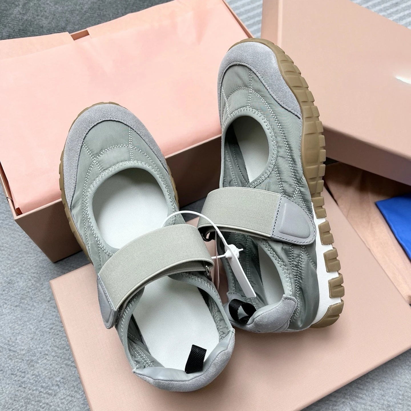 Women's 2026 Canvas One-Band Sneakers Chunky Sole/Velcro Slip-Ons Casual Platform Shoes