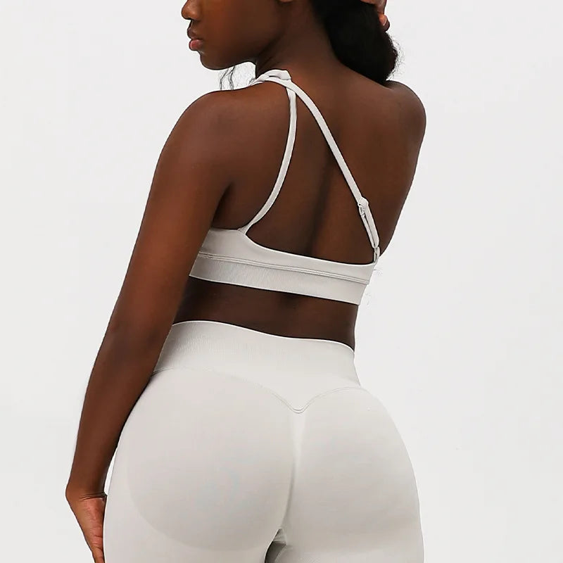 D LOGO Sports Seamless Yoga Bra/Pilates Chest Hollow Back Yoga Workout Bras