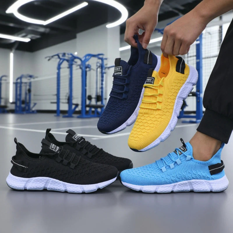 New Men Sneakers Breathable Anti-Slip Soft Foldable Travel Sneakers/Sleek Monochrome Mesh Male Running Shoes