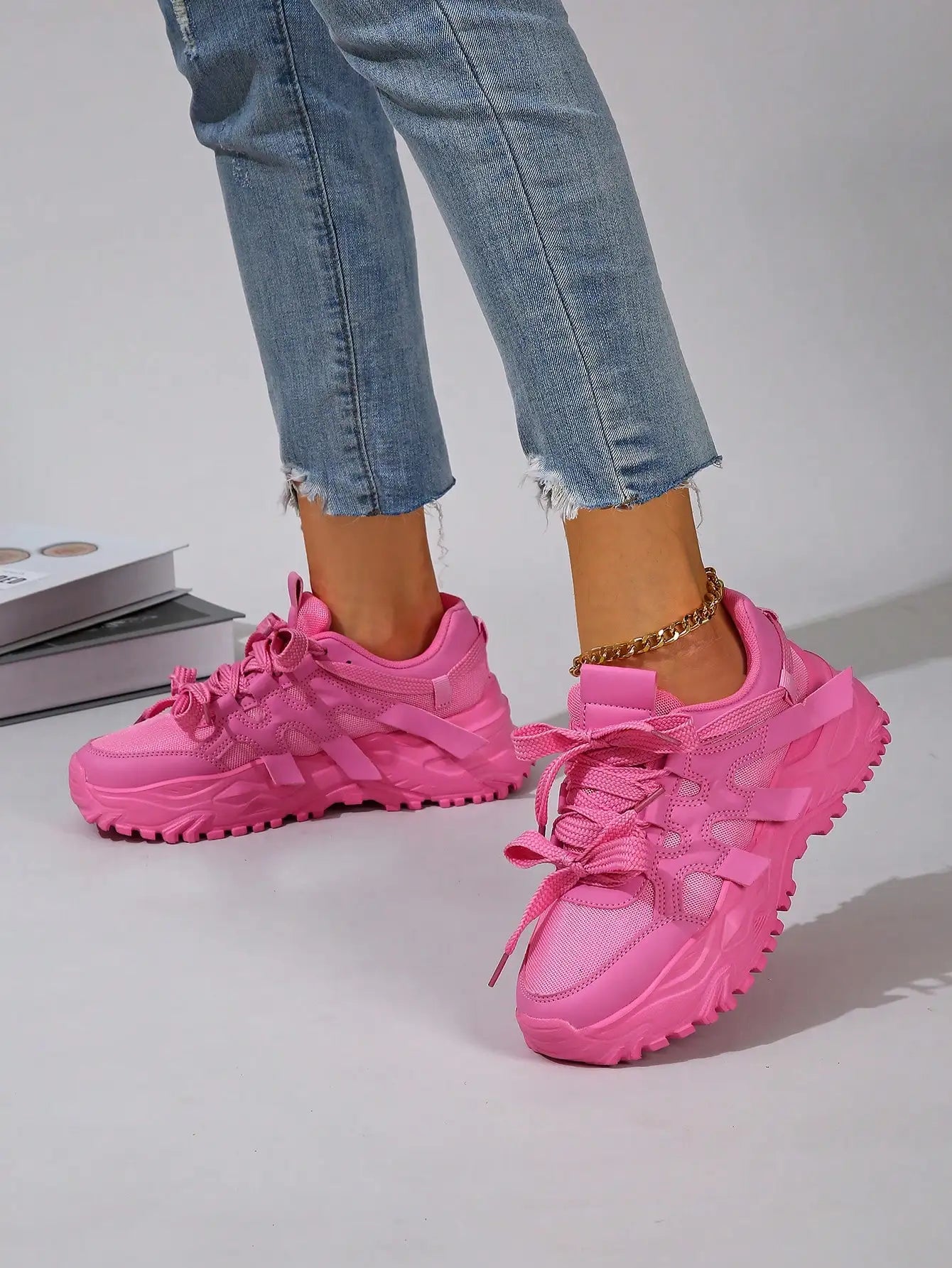 High Appearance Low Cut Lace Up Thick Soft Sole Breathable Casual Walking/Sports Sneakers For Men Women Daily Outdoor All
