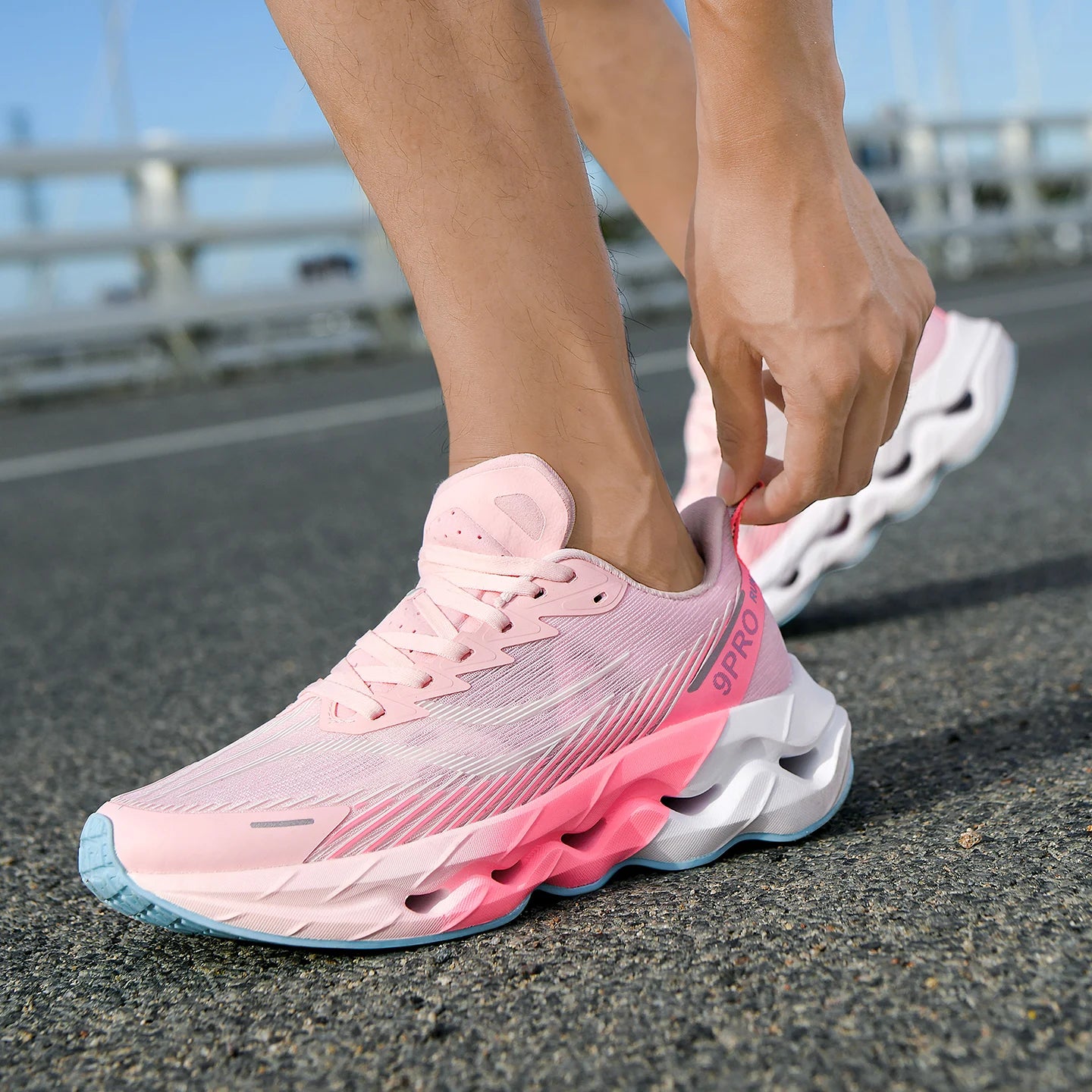 Sports Shoes for Women Breathable High Elasticity Fashion Lace Up/Training Running Shoes New Soft Soled Sneakers