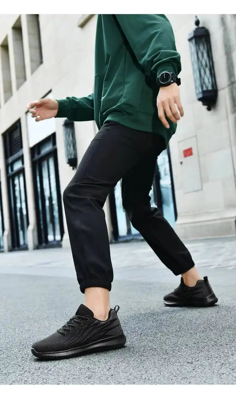 2026 Chef Non-Slip Four Seasons Breathable Hotel Work Light/Outdoor Men's Plus Size Casual Sports Walking Shoes