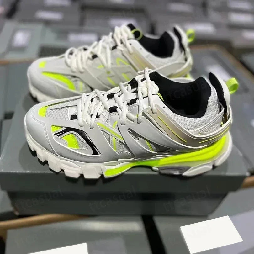 Designer Tracks 3 3.0 Men Casual Shoes Paris Triples White/Black Pink Grey Beige Sneakers Brand 18s