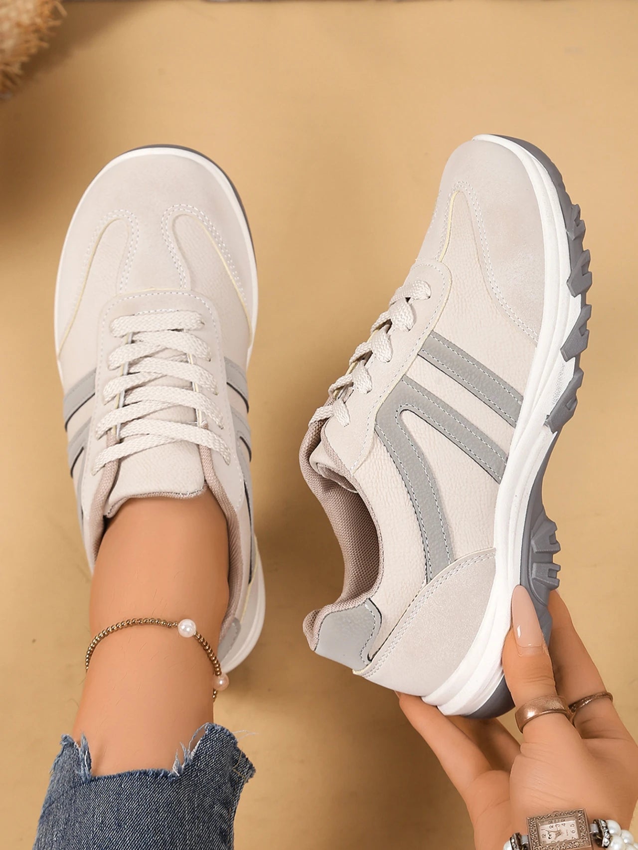 New Autumn/Winter Fashion Sneakers All-match Running Shoes/Comfortable Lightweight Sports Women's Shoes