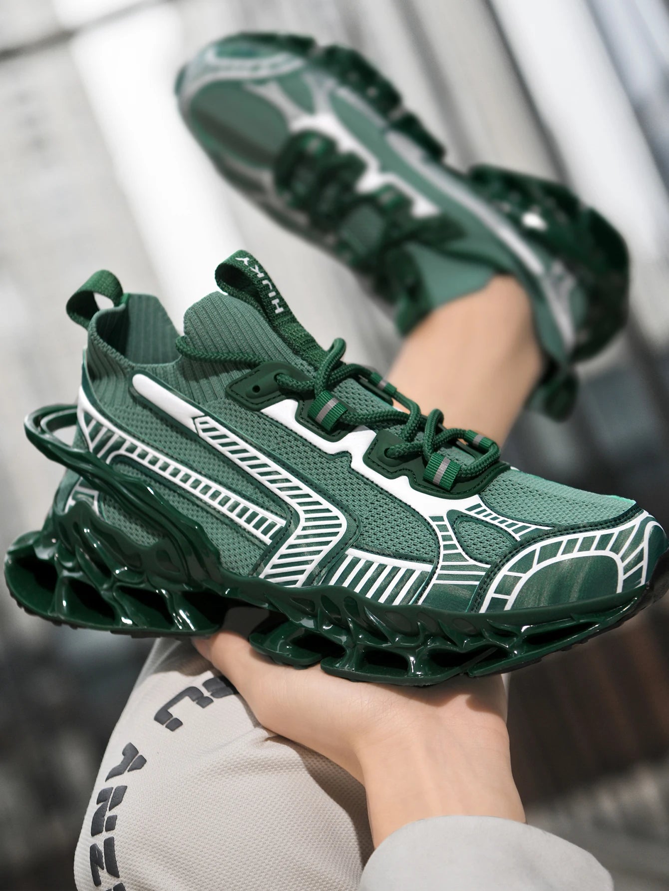 Men shoes Sneakers Male Luxury shoes Men's casual Shoes/Trainer Race Breathable Shoes loafers running Shoes for men