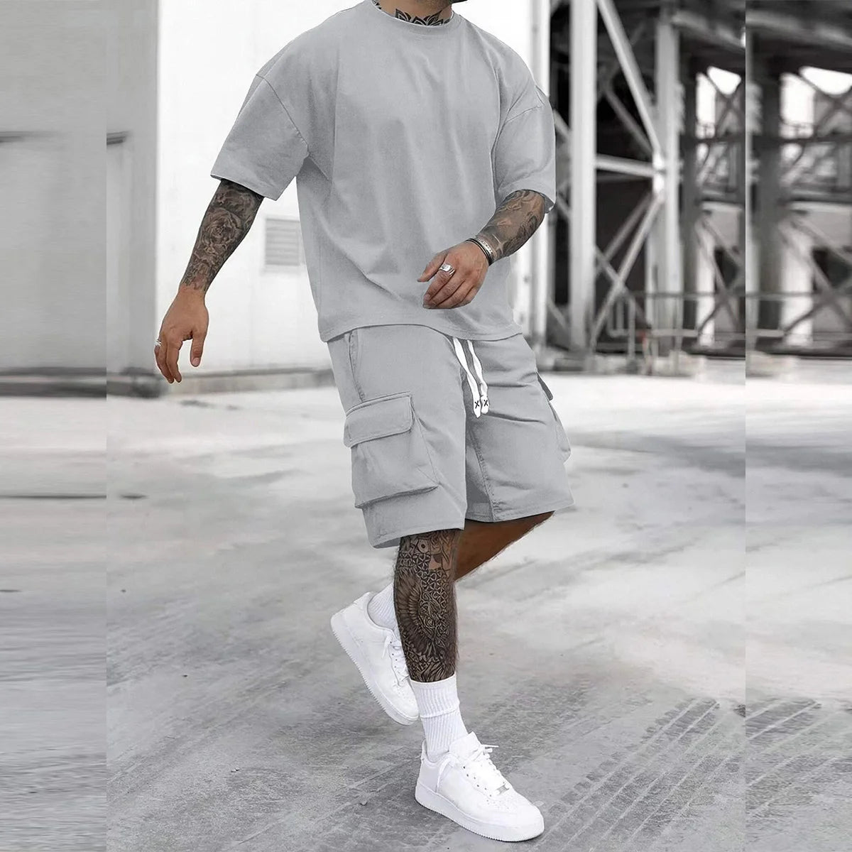 2-Pack Men's New Multi-Pocket Cargo Pants and Short Sleeve T-Shirt Set/Stylish Fit  Suitable for Sports Casual Wear Shirt