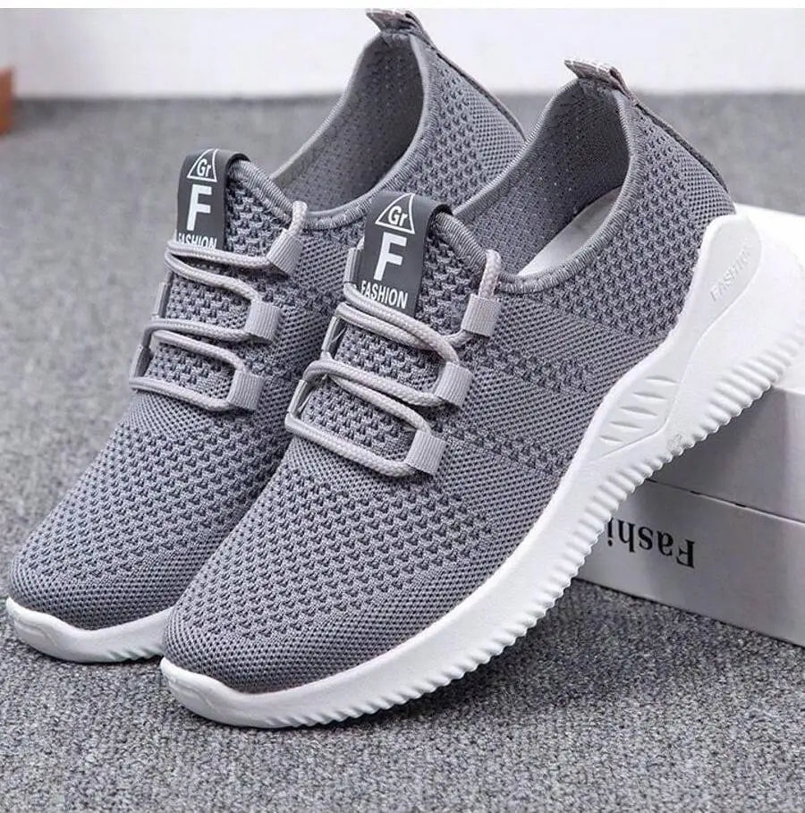 Women's Lightweight Walking Sneakers Breathable Mesh/Upper Non-Slip Outsole Comfortable Slip-On Casual Shoes