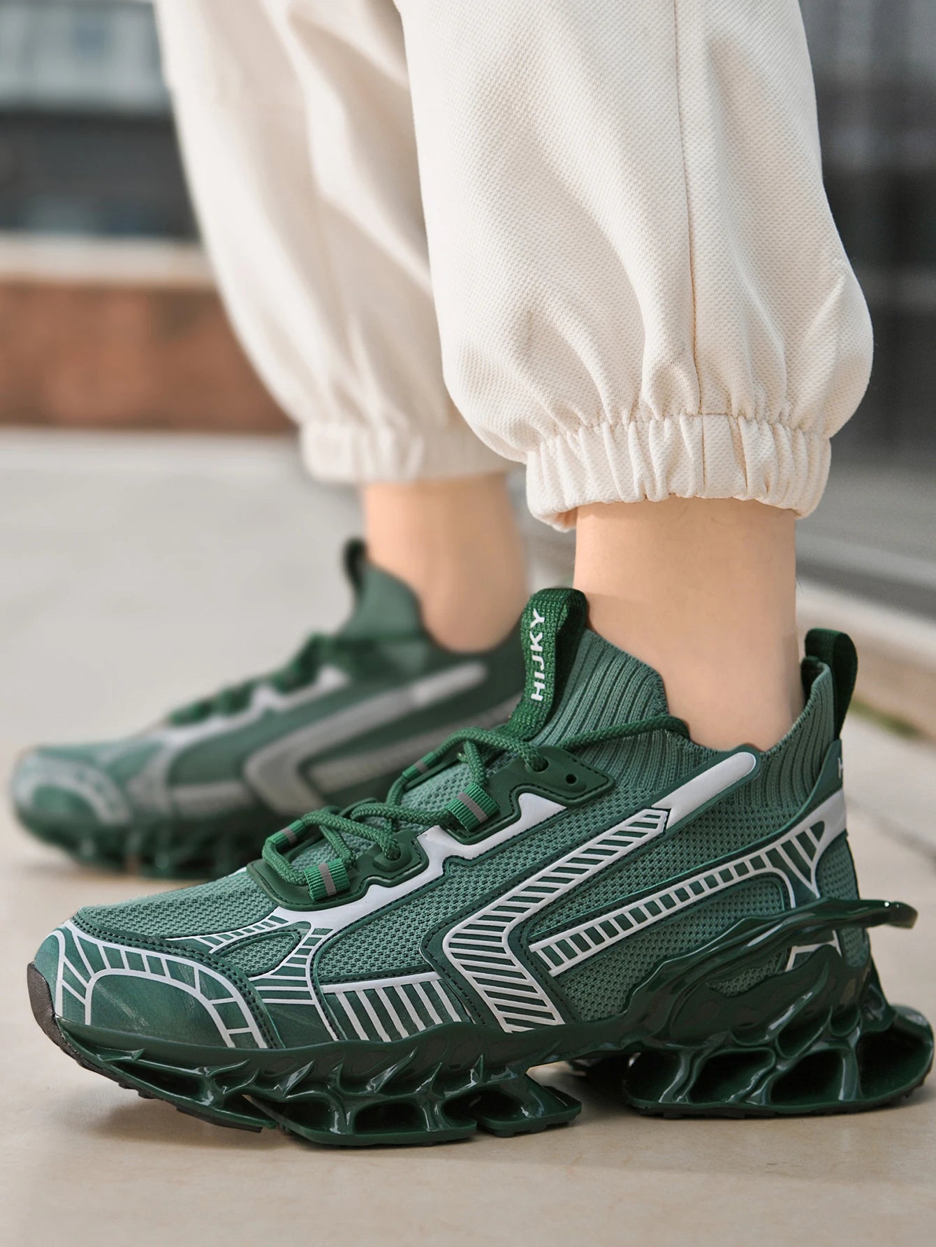 Men shoes Sneakers Male Luxury shoes Men's casual Shoes/Trainer Race Breathable Shoes loafers running Shoes for men