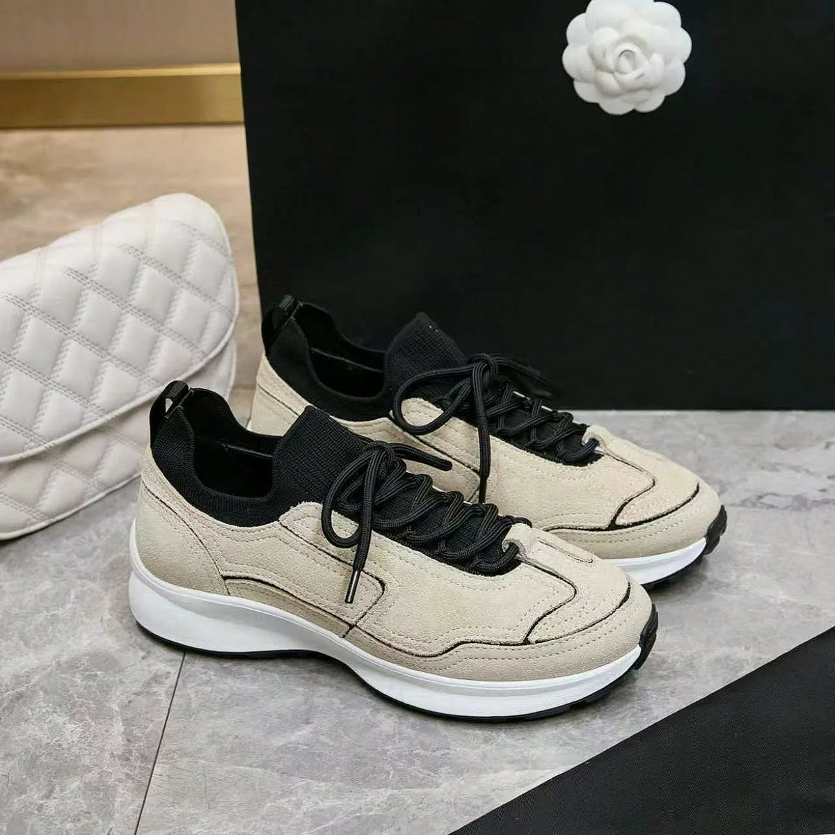 Vintage Men Mixed Material Fashion Sneakers Soft Suede & Stretch Knit Upper Lace‑Up Cushioned Non‑Slip Thick Rubber Sole Men Shoes