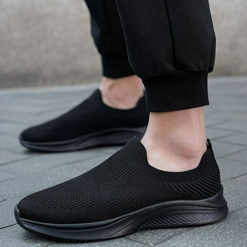 Sneakers Lightweight Loafers Summer Mesh Soft Sole Running/Plus Size Walking Men Outdoor Breathable Casual Shoes