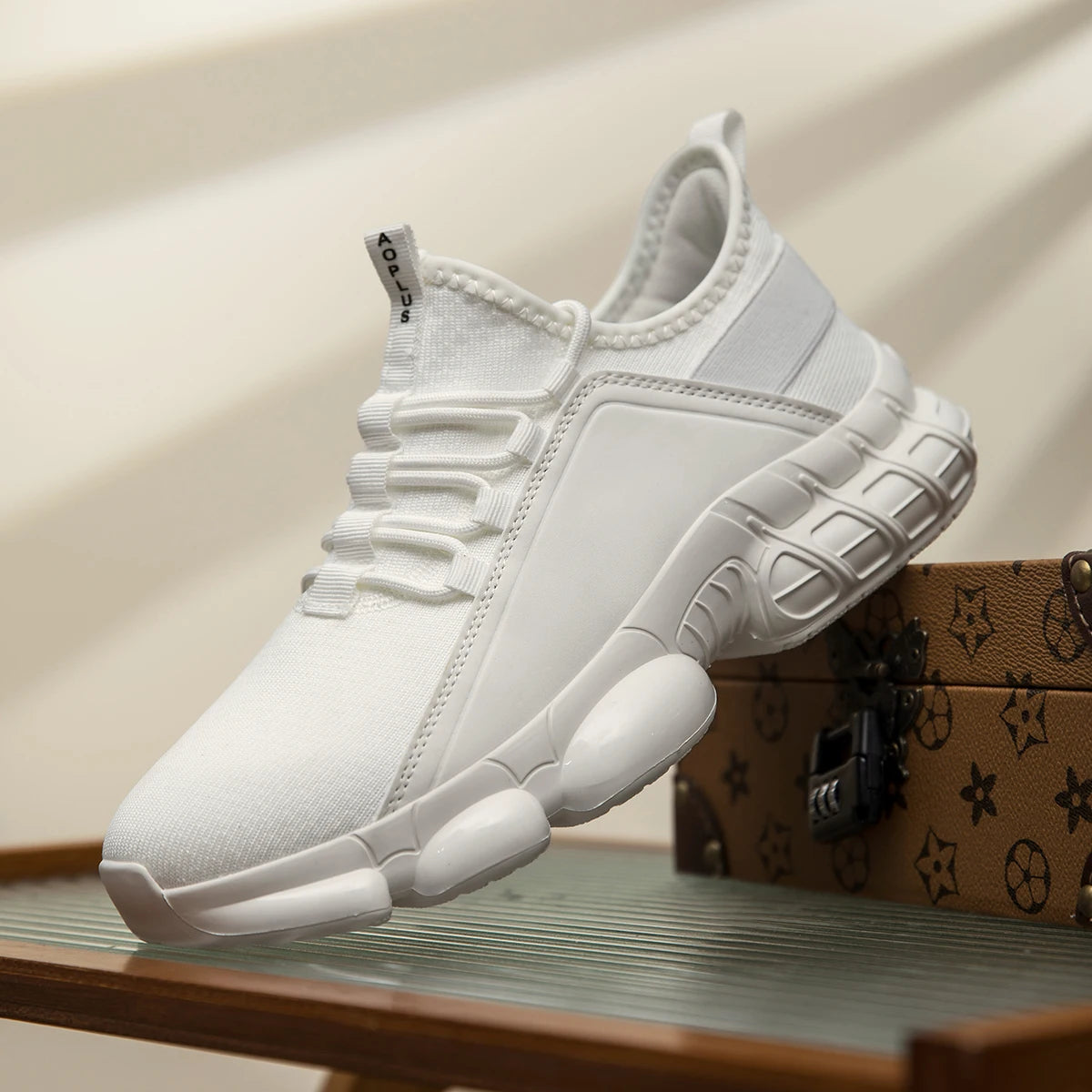 Four-season men's casual sports shoes running shoes anti-slip/wear-resistant and comfortable men's basketball shoes