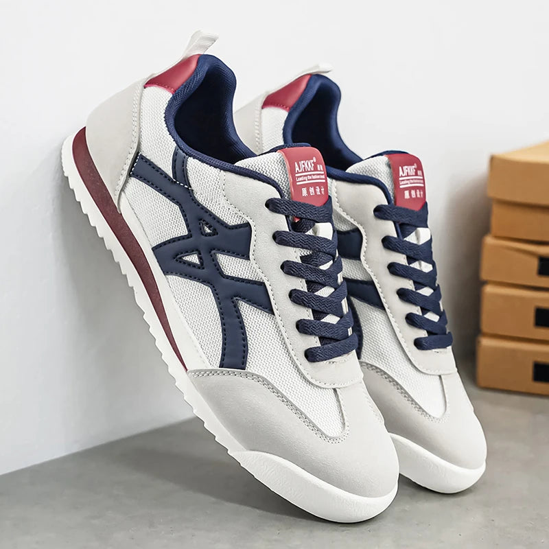 New Men's Lightweight Anti-Slip Breathable Wear-Resistant/Running Sports Fashionable Versatile Casual Shoes