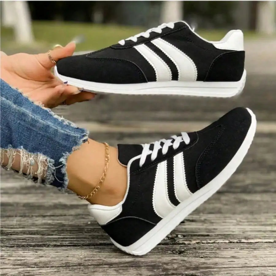 Women Striped Retro Casual Sneakers Lightweight Soft Sole Breathable/Low Top Lace Up Non Slip Comfortable Fashion Athletic Walking Shoes