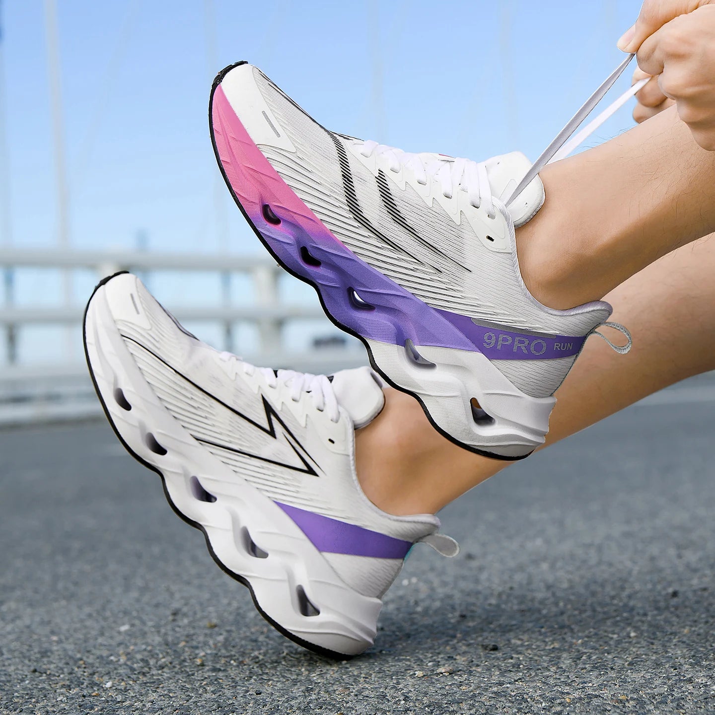 Sports Shoes for Women Breathable High Elasticity Fashion Lace Up/Training Running Shoes New Soft Soled Sneakers