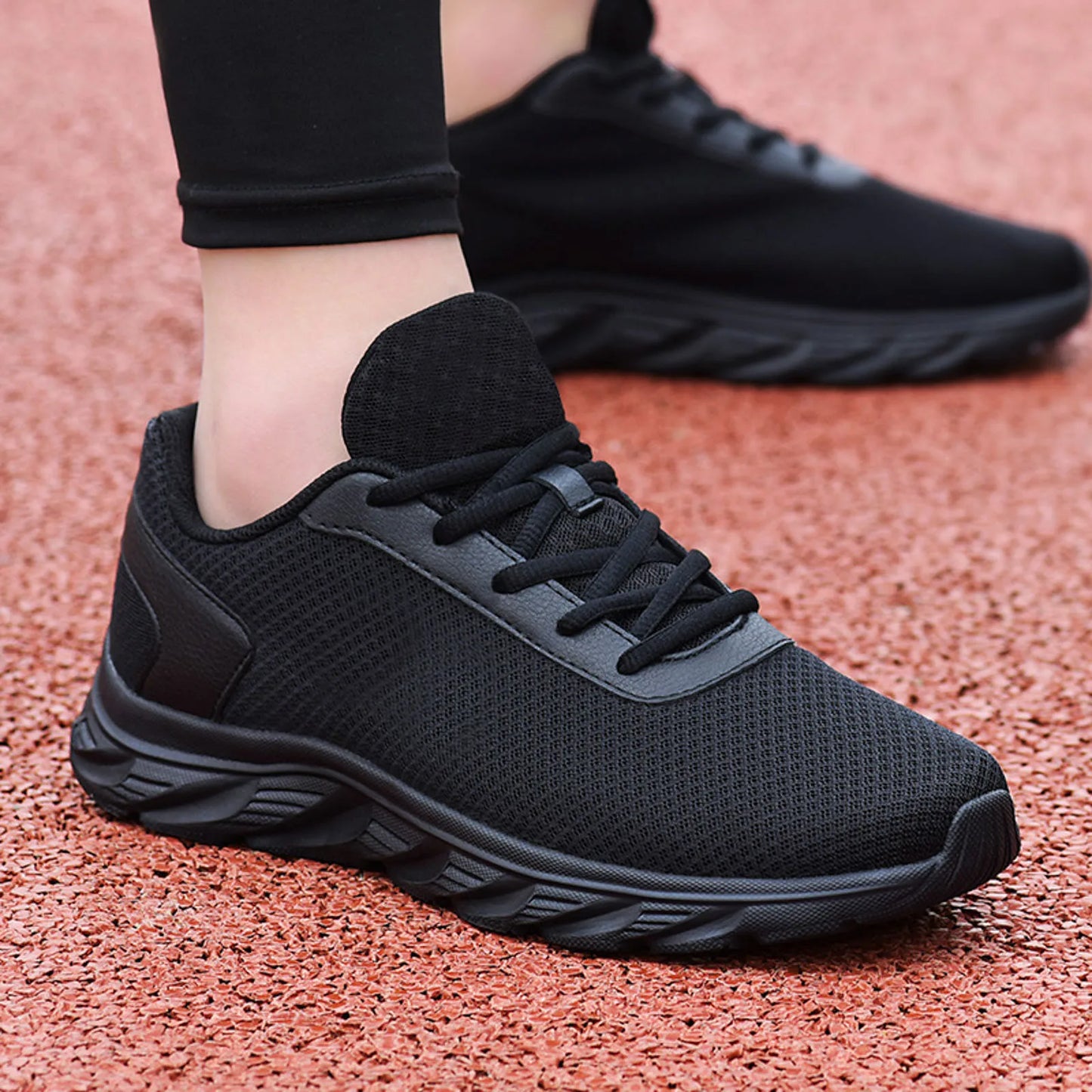Mens Leather Sneaker Sports Shoes Simple Solid Color Fashion Summer/New Pattern Mesh Breathable Classic Sneaker