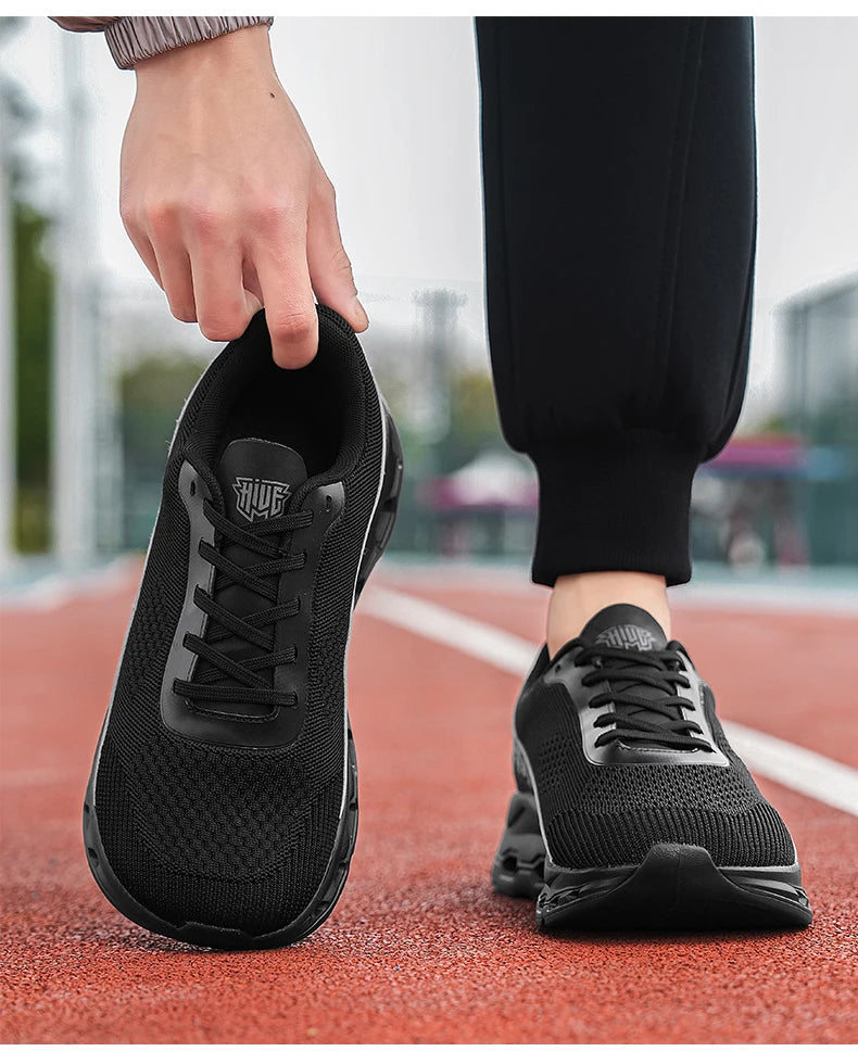 New men shoes Couple Mesh Sneakers Breathable Sports/Casual Shoes with Anti-Slip and Cushioning Running Shoes