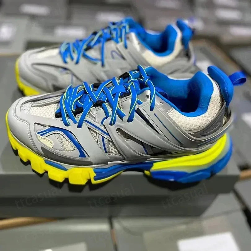 Designer Tracks 3 3.0 Men Casual Shoes Paris Triples White/Black Pink Grey Beige Sneakers Brand 18s