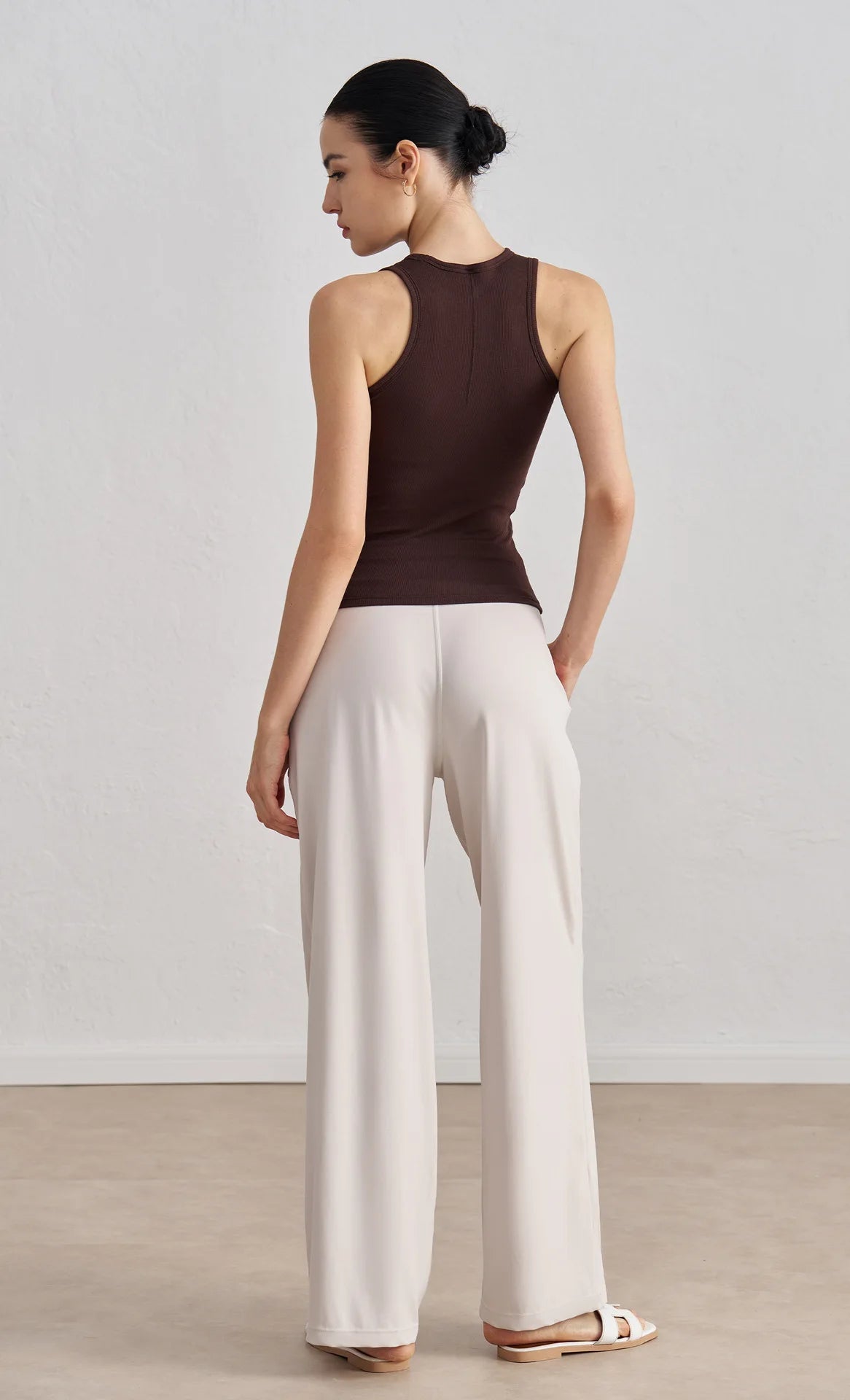 Solid Color Butter Cross Gym Yoga Underwear Women Cross Back/Shoulder Straps Fitness Sport Bra High Impact Push Up Top With Pad