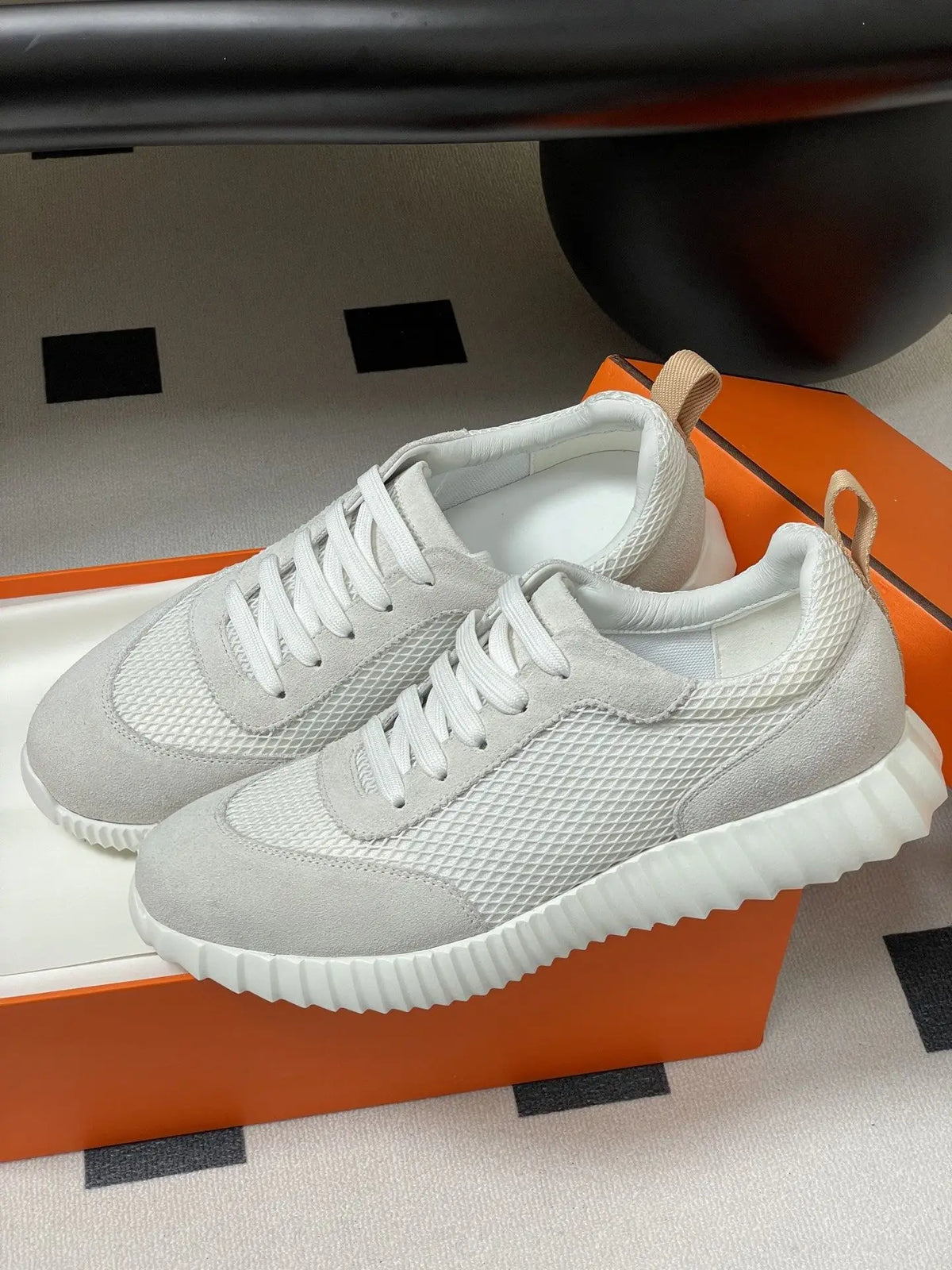 Plain skate shoes without extra decorations casual flat sneakers/for women wear-resistant breathable Shoes