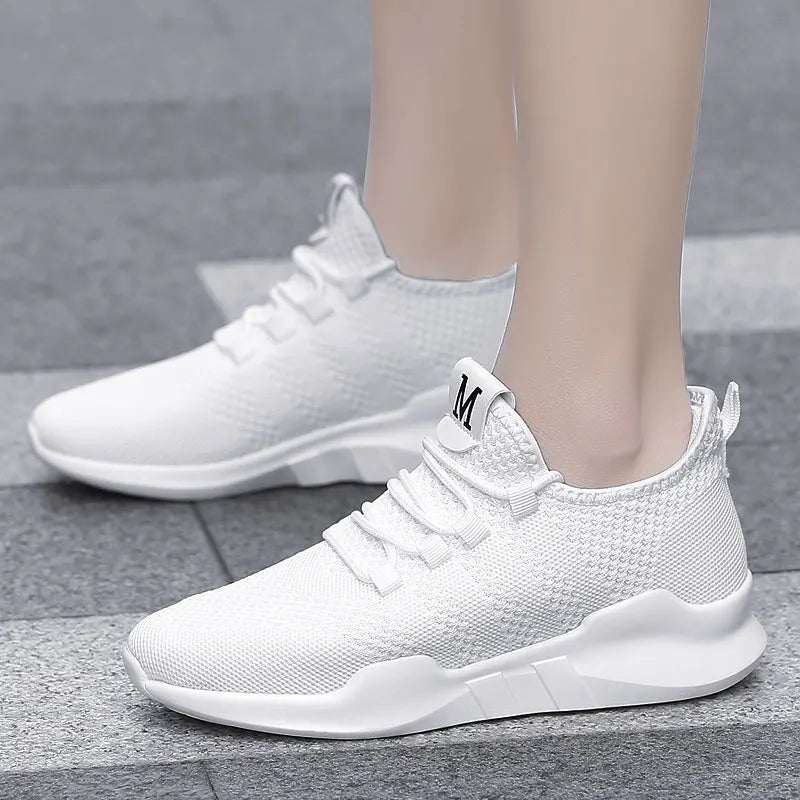 Non-slip Men Shoes New Summer Fashion Lightweight/Running Casual Shoes Breathable Comfortable Men Shoes Sneakers