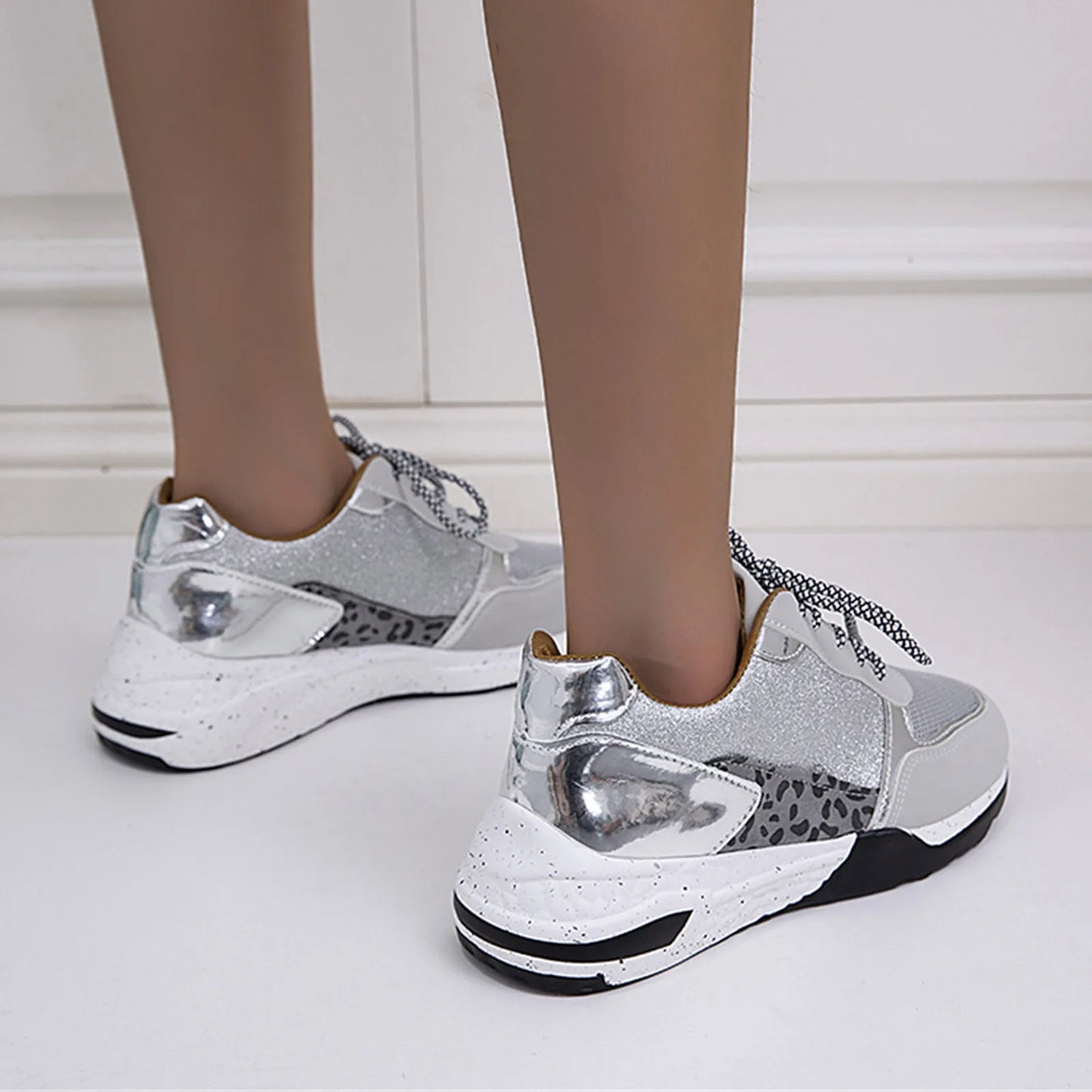 Platform Shoes For Women Fashionable Glitter Round Head Lace Up/Height Increasing Vulcanized Shoes High Quality Sneakers