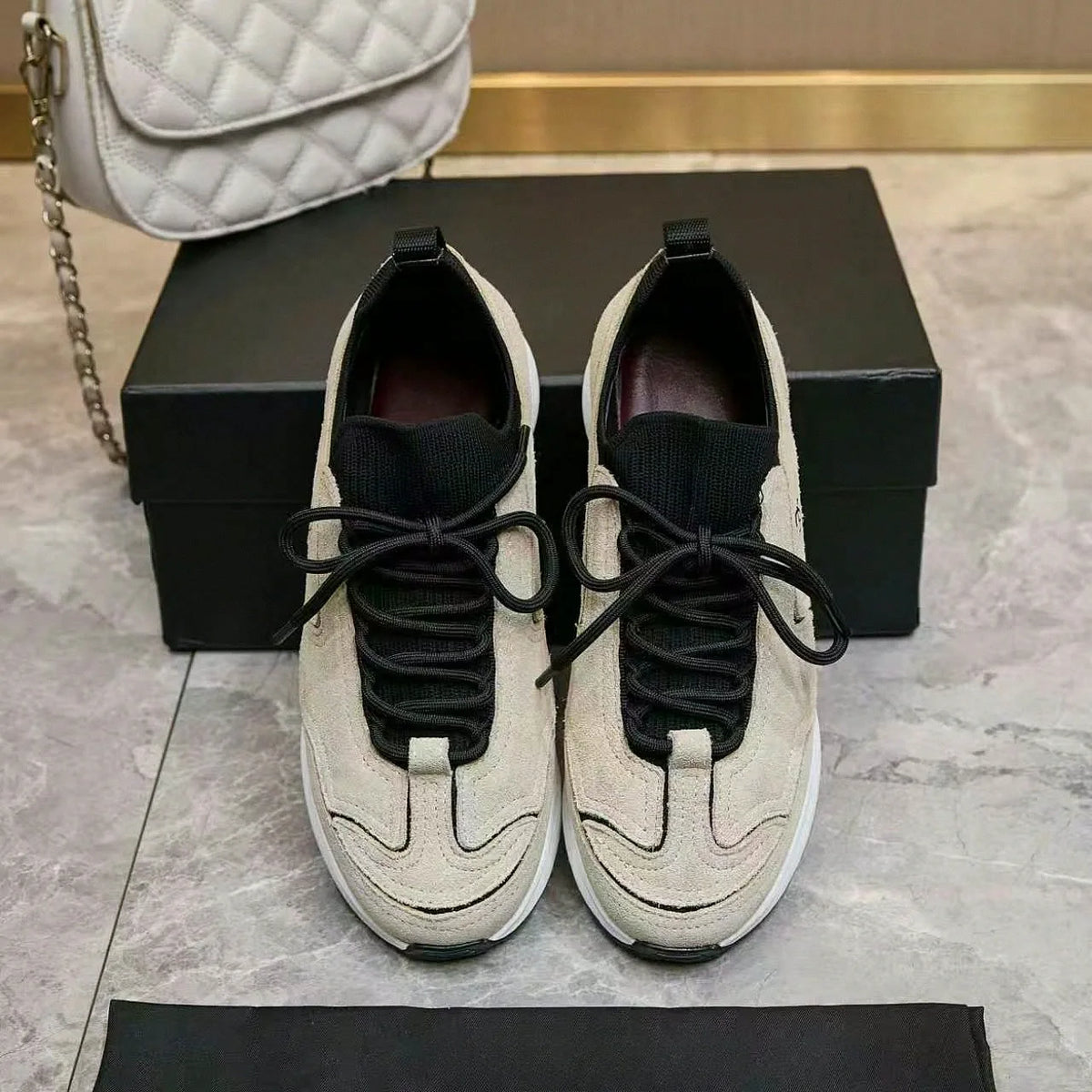 Vintage Men Mixed Material Fashion Sneakers Soft Suede & Stretch Knit Upper Lace‑Up Cushioned Non‑Slip Thick Rubber Sole Men Shoes