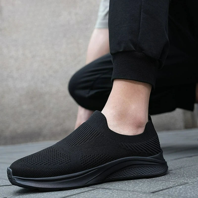 Sneakers Lightweight Loafers Summer Mesh Soft Sole Running/Plus Size Walking Men Outdoor Breathable Casual Shoes