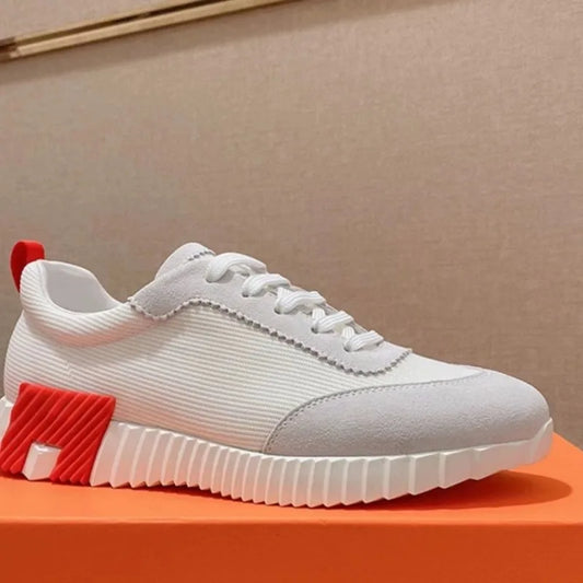 2026 New Couple Shoes: Unisex Casual White Sneakers Trendy/Lace-Up Flat Fashion, Men's & Women's Matching Footwear