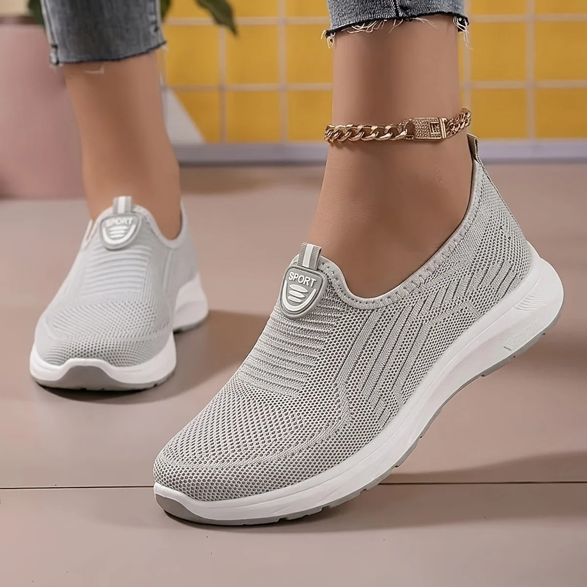New Women Slip On Walking Sneakers Breathable Flying Knit Mesh/Casual Loafers Lightweight Cushion Platform Non Slip Sneakers