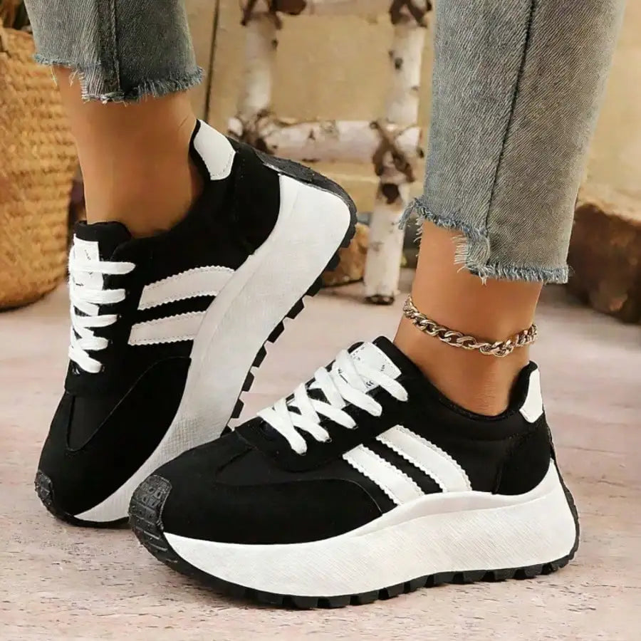 Women 3 Stripes Retro Platform Sneakers Lightweight Walking Shoes Suede Patchwork Low Top Lace Up Athletic Trainers