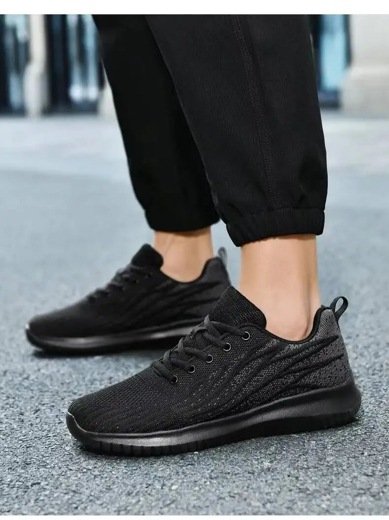 2026 Chef Non-Slip Four Seasons Breathable Hotel Work Light/Outdoor Men's Plus Size Casual Sports Walking Shoes