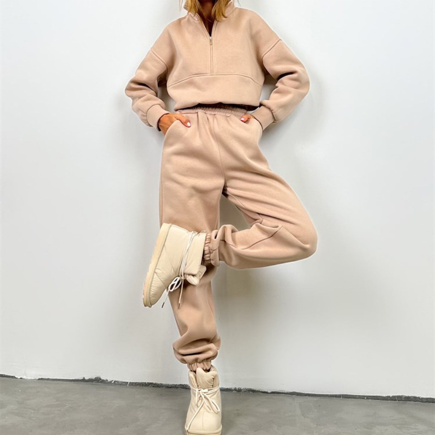 Women's Autumn/Winter 2 Piece Sweatshirt/Solid Color Pullover + Sports Casual Pants