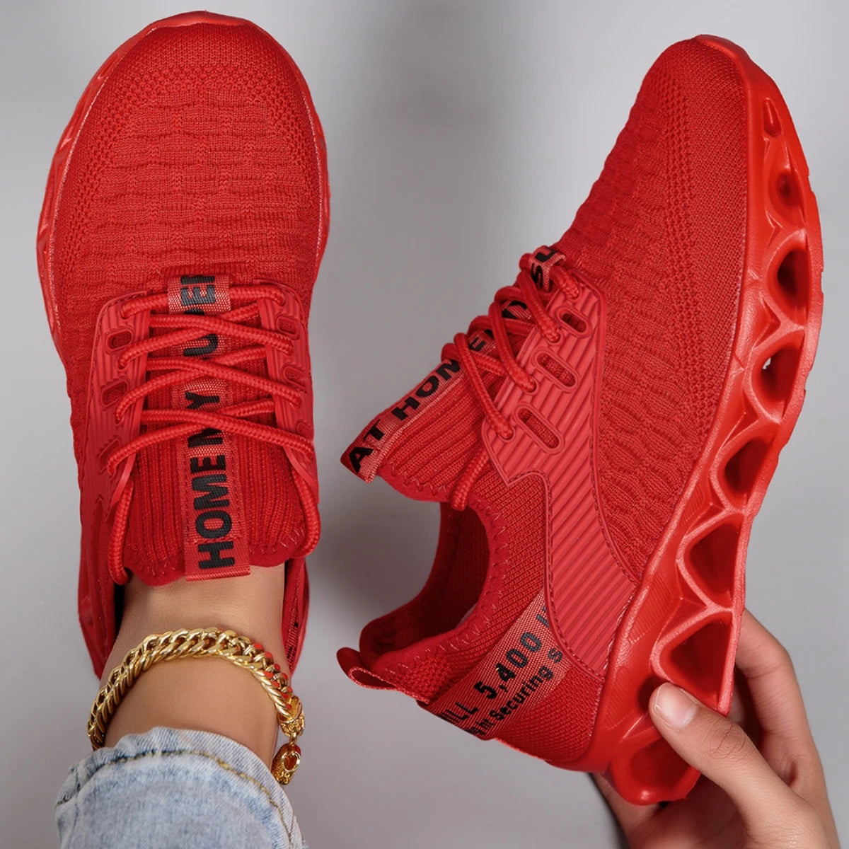 Women's running shoes lightweight mesh breathable and comfortable flat/soft tennis shoes blade sports shoes for women