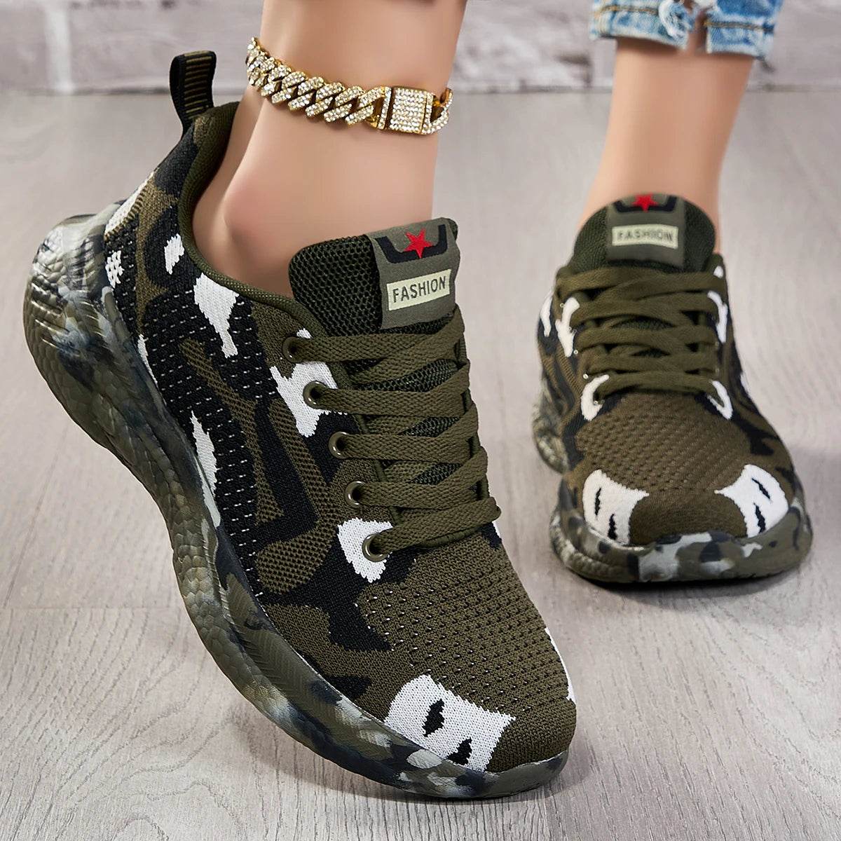 Women's New Mesh Breathable Sports and Leisure Shoes/Women's Ultra Light Soft Bottom Couple Running Shoes